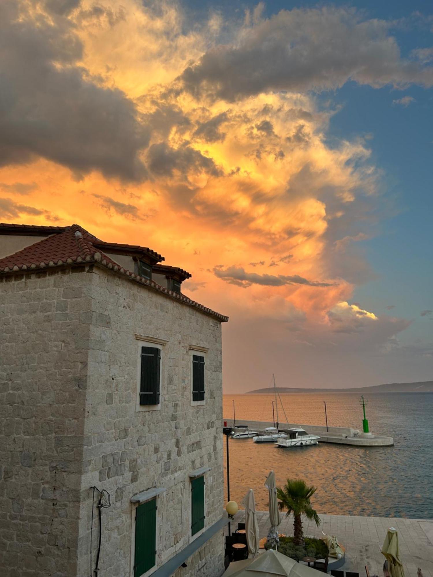 Portside Apartment Kaštela Kültér fotó