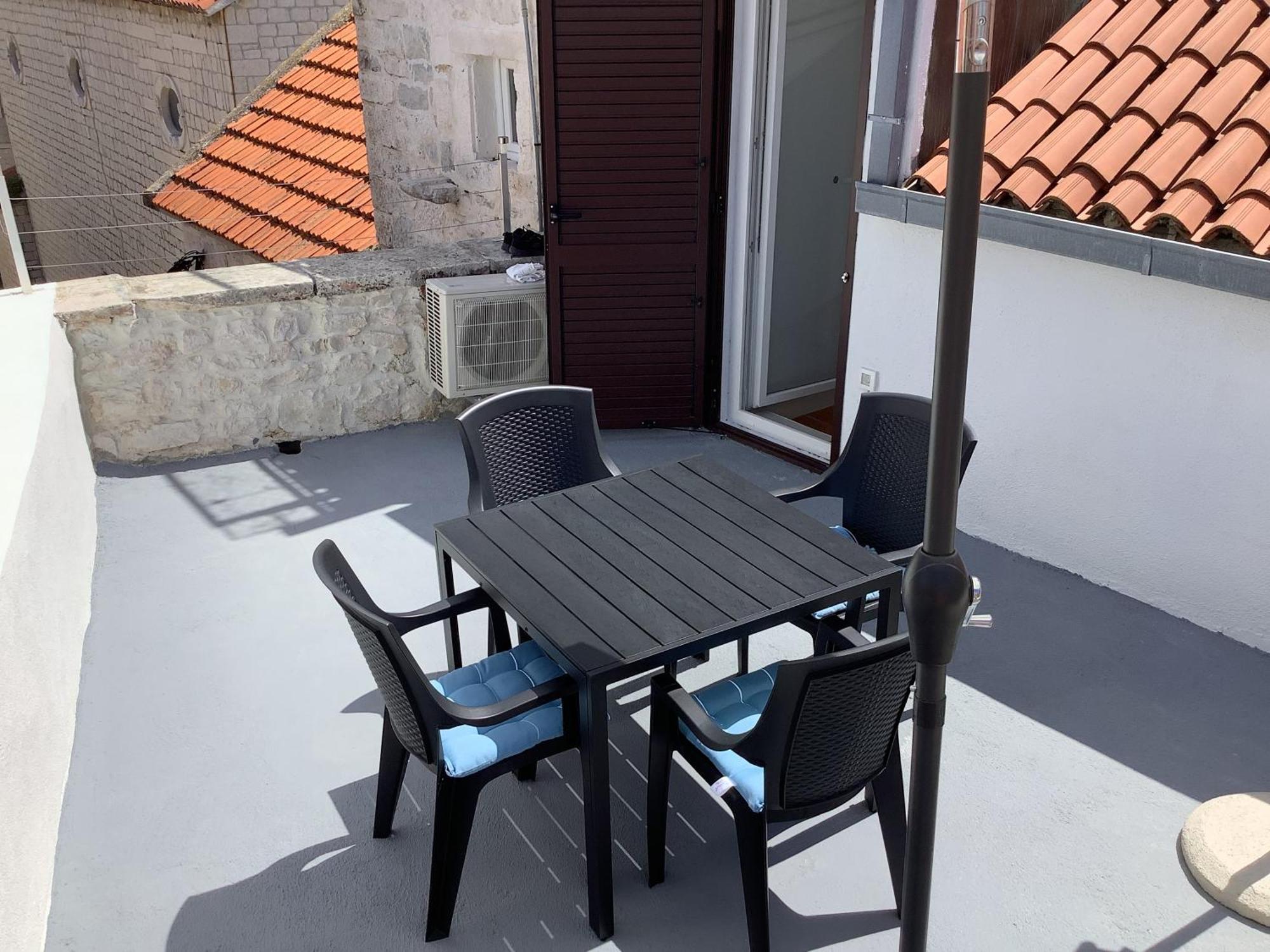Portside Apartment Kaštela Kültér fotó